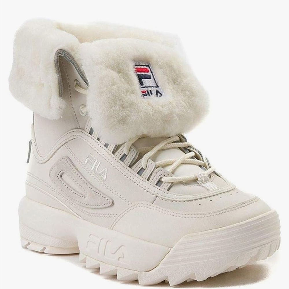White Fila boots with a streetwear vibe #FilaBoots